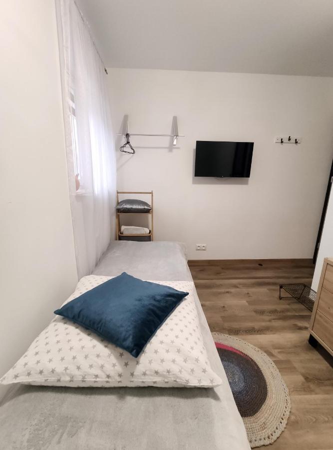 Bed and Breakfast Wellspring Радом Экстерьер фото